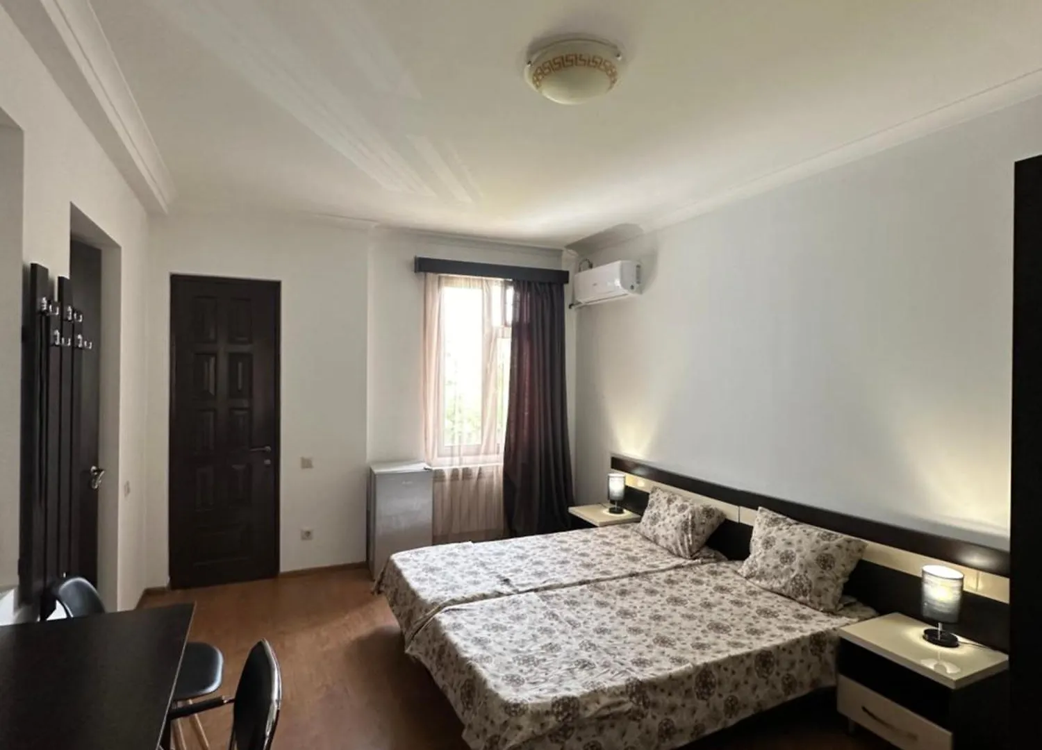 Hotel Agat 第比利斯